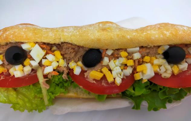Sandwich bagnat thon - Photo 1
