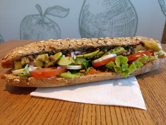 Sandwich chèvre avocat - Photo 1