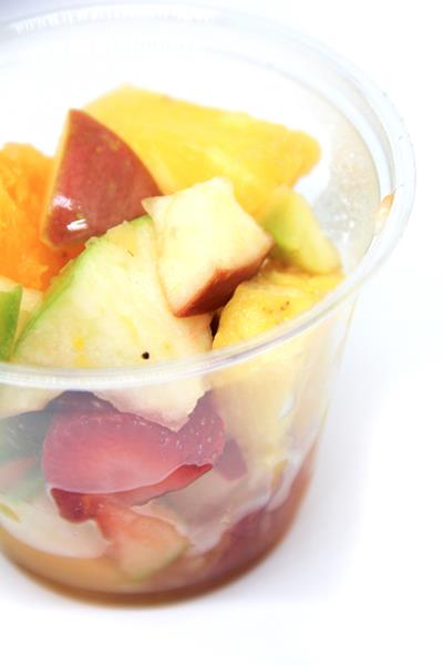 Salade de fruits frais de saison  - Photo 1